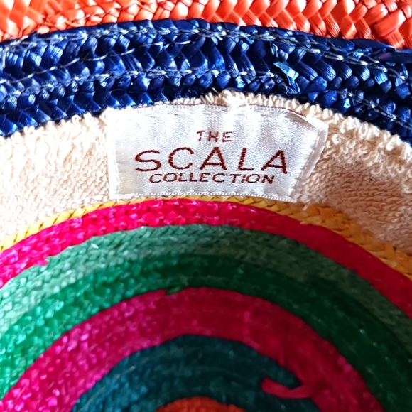 Vibrant straw hat by the Scala collection - Picture 2 of 4